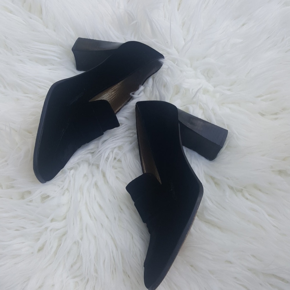 Stuart Weitzman Velvet Board Room Pumps